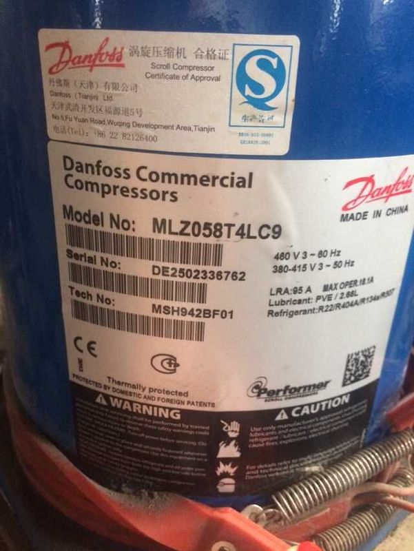 type de rouleau de climatiseur des danfoss Mlz058t4lc9 compresseur de réfrigération de rouleau pour l'entreposage au froid de chambre froide